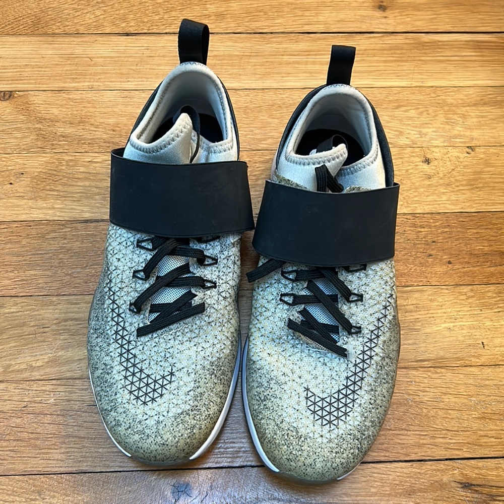 Nike Zoom, GUC, size 6W.
